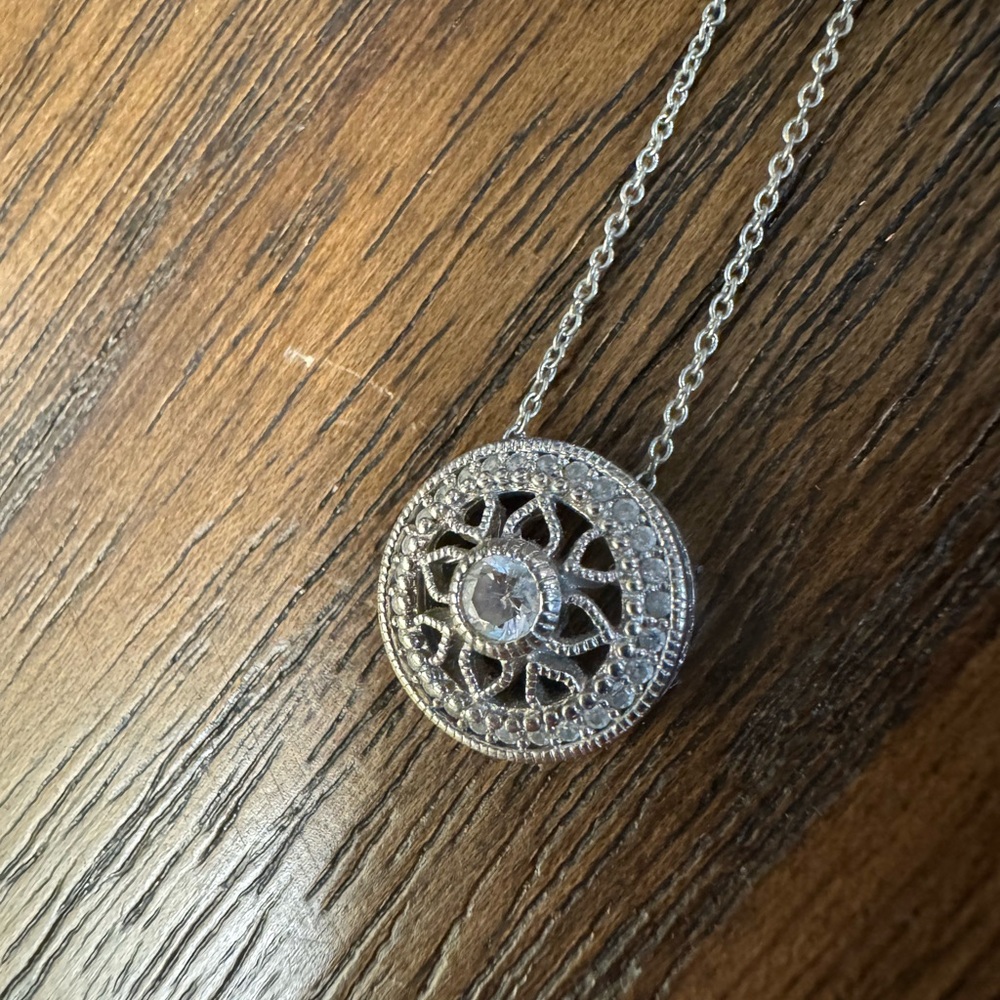 Beautiful Sterling Silver.925 Filigree Mandala Pendant Necklace